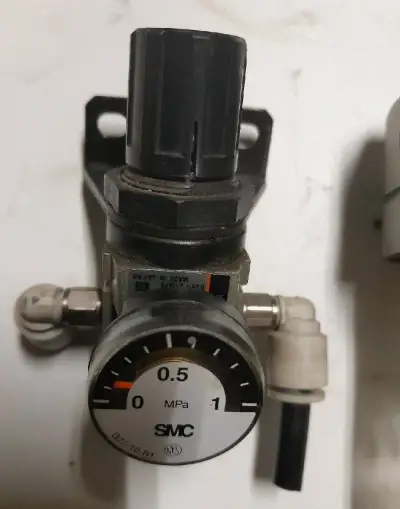 Regulator tlaku