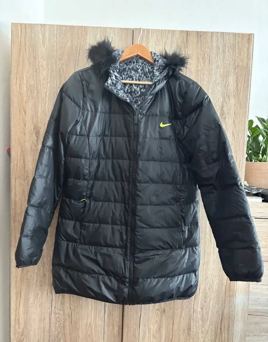 Dámska zimná bunda Nike veľkosť K