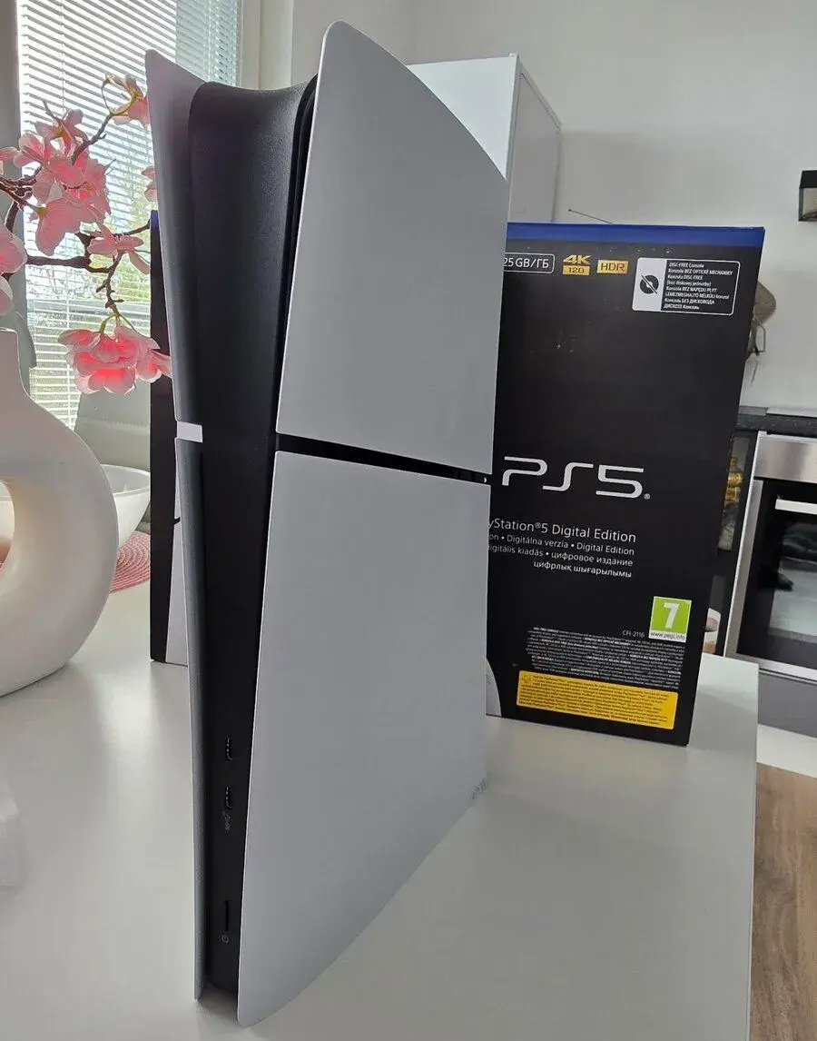 PlayStation 5 (Slim) Digital Edition – 825 GB FW 13.60
