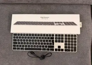 Apple Magic Keyboard s Touch ID + numerická klávesnica SK