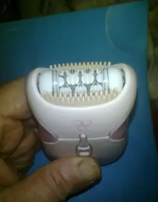 DEPILATOR