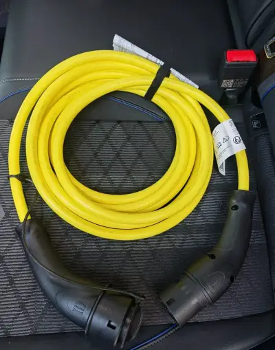 Nový originálny nabíjací kábel na elektromobil VW/Škoda/Audi