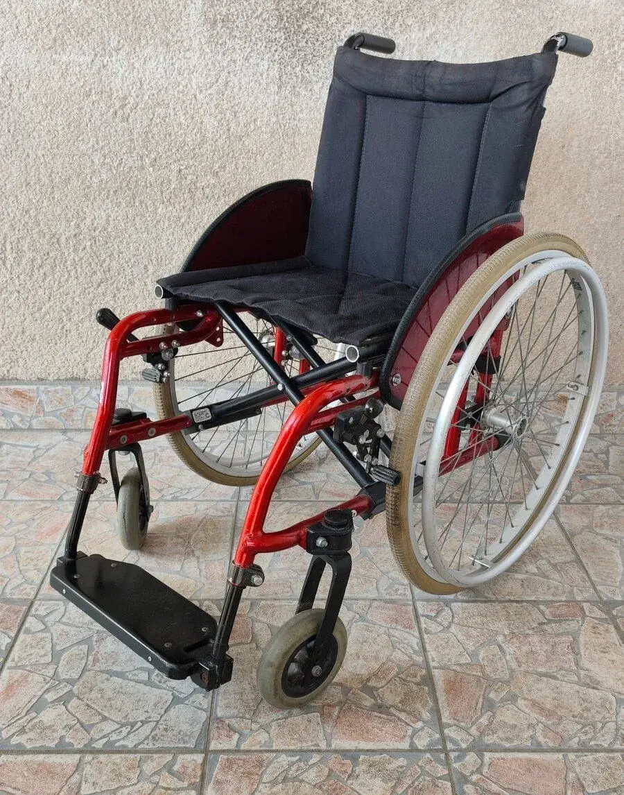 Aktívny invalidný vozík