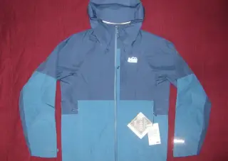 nova lahka panska Gore-Tex bunda REI vel. S /M/
