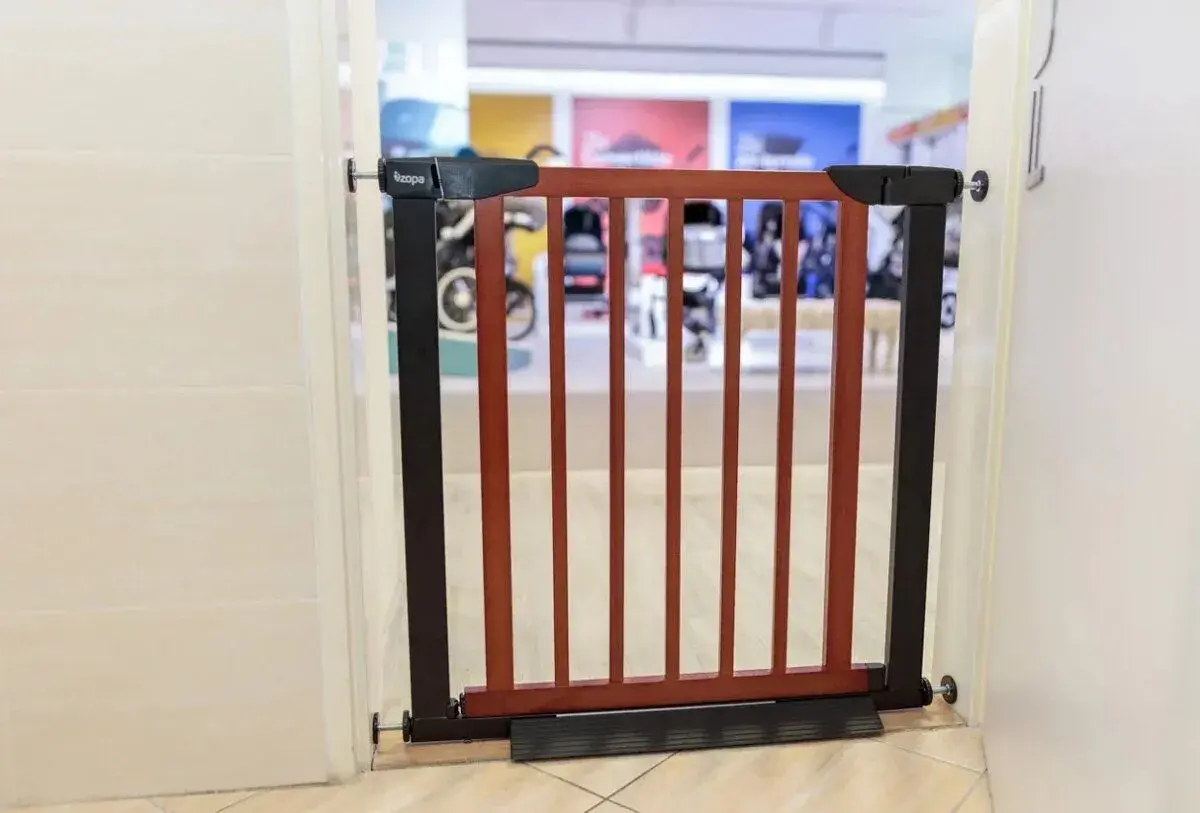 Zábrana na schody Zopa Smart Wood