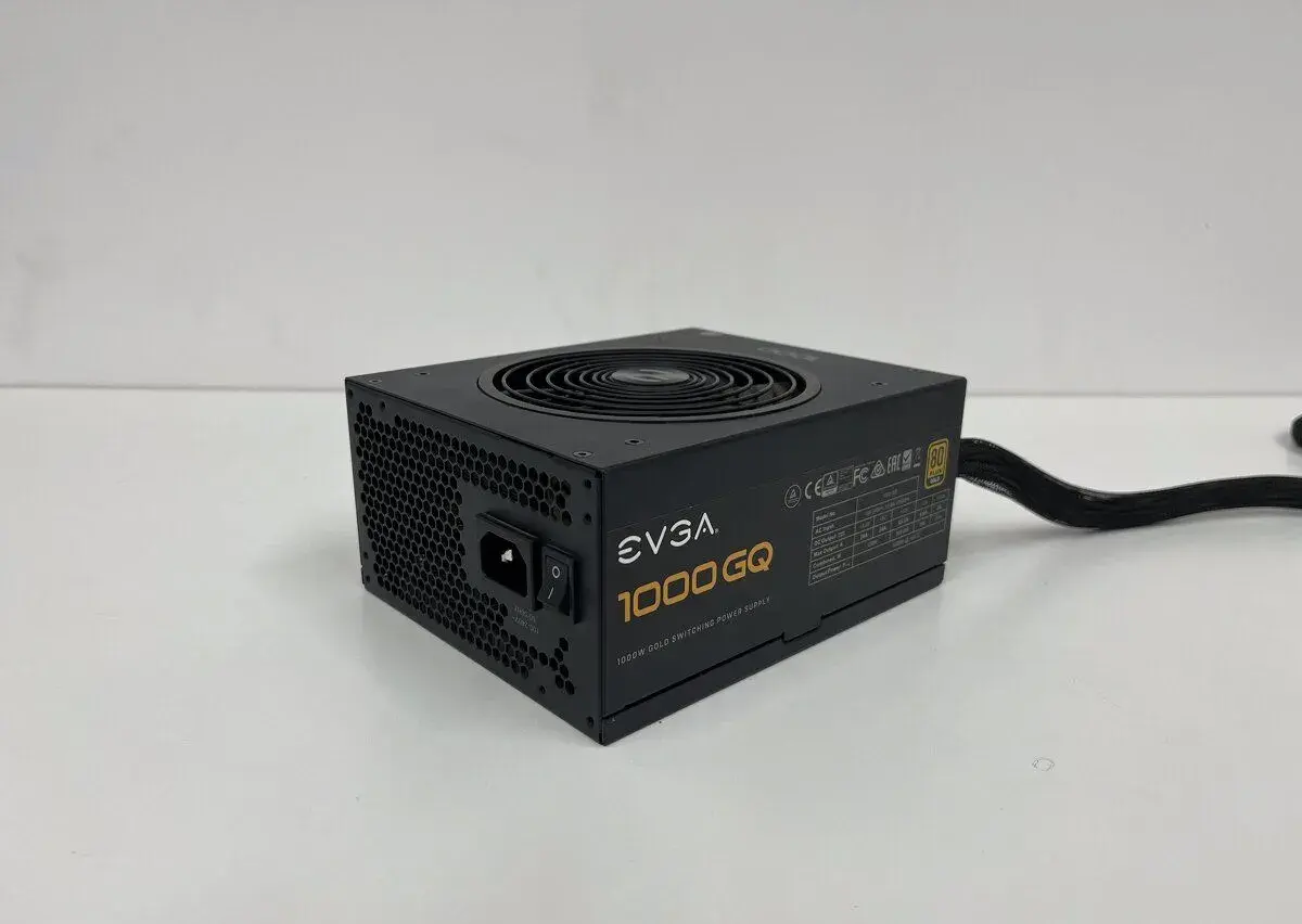 PC zdroj EVGA 1000 GQ – 1000W, 80+ Gold, semi-modulárny