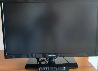 Televízor Blaupunkt a JVC
