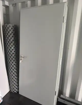 Plechové oblozkove dvere