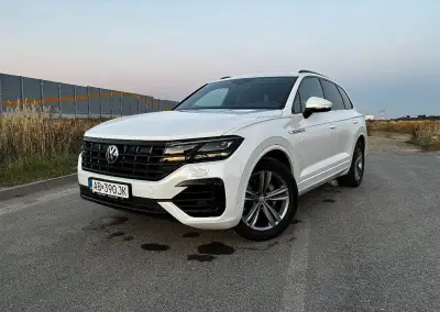 TOUAREG 3.0 V6 TDI R-LINE VZDUCH MATRIX NOCNE VIDENIE KOZA