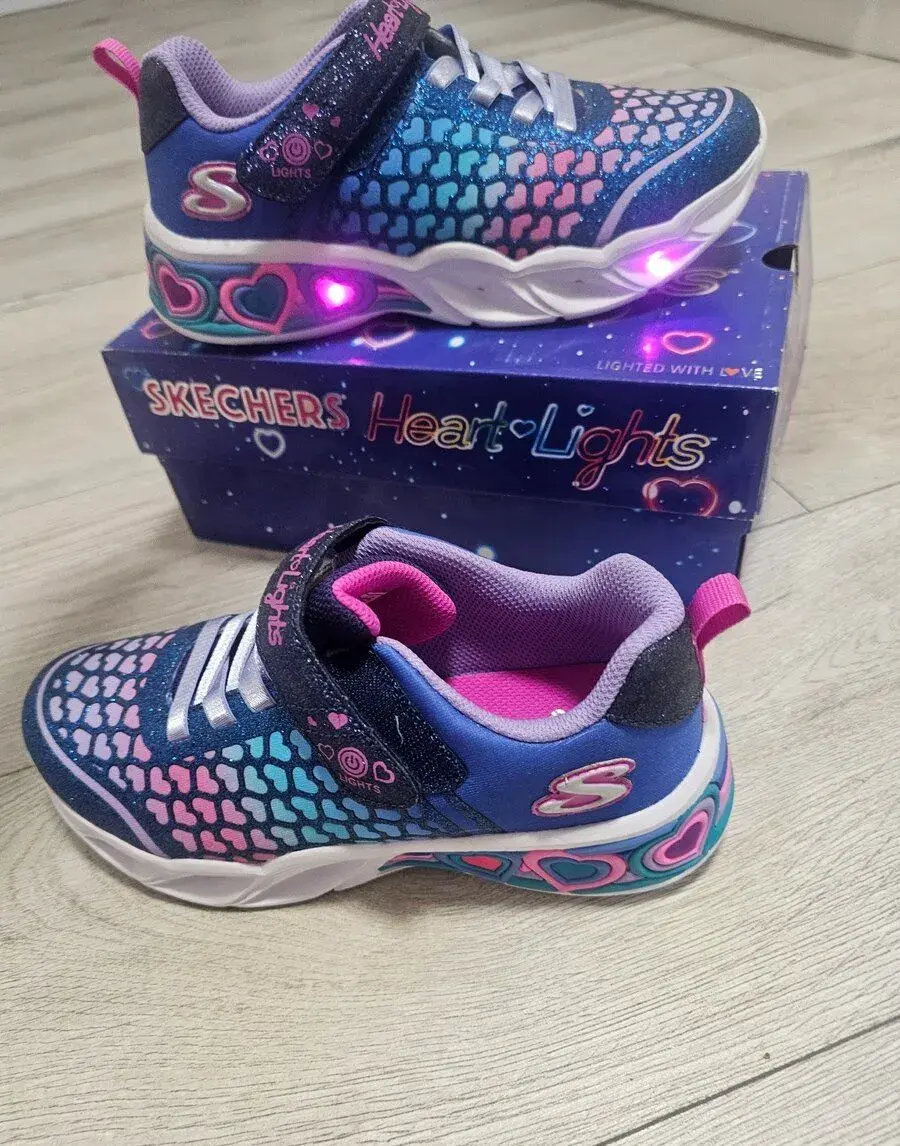 Skechers tenisky nové vel.34