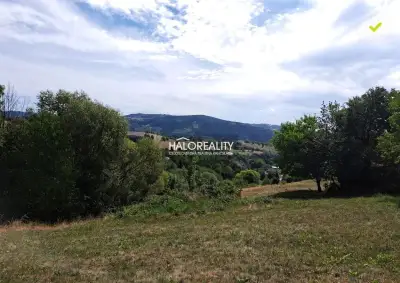HALO reality - Predaj, pozemok pre rodinný dom 854 m2 Pres