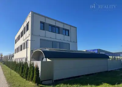 Administratívna budova, pozemok 512 m2, 15 - 24 parkovacích