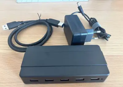 USB 3.0 Charging HUB 7 s napájacím adaptérom