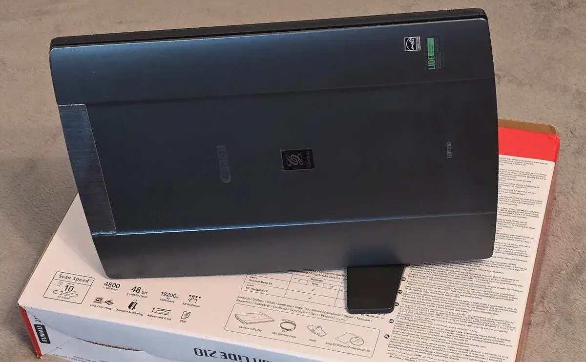 Skener Canon CanoScan LiDE 210 WIN11– Komplet balenie