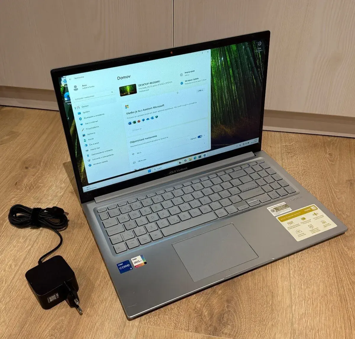 ASUS Vivobook 15 X1504ZA I5/ 16/512Gb - pekný stav
