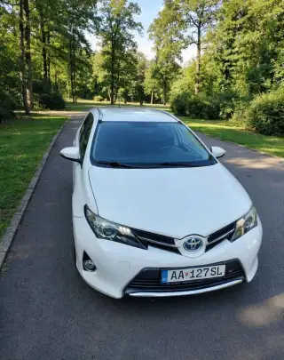 Toyota Auris – 300 695 km