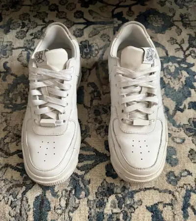Nike Air Force Pixel