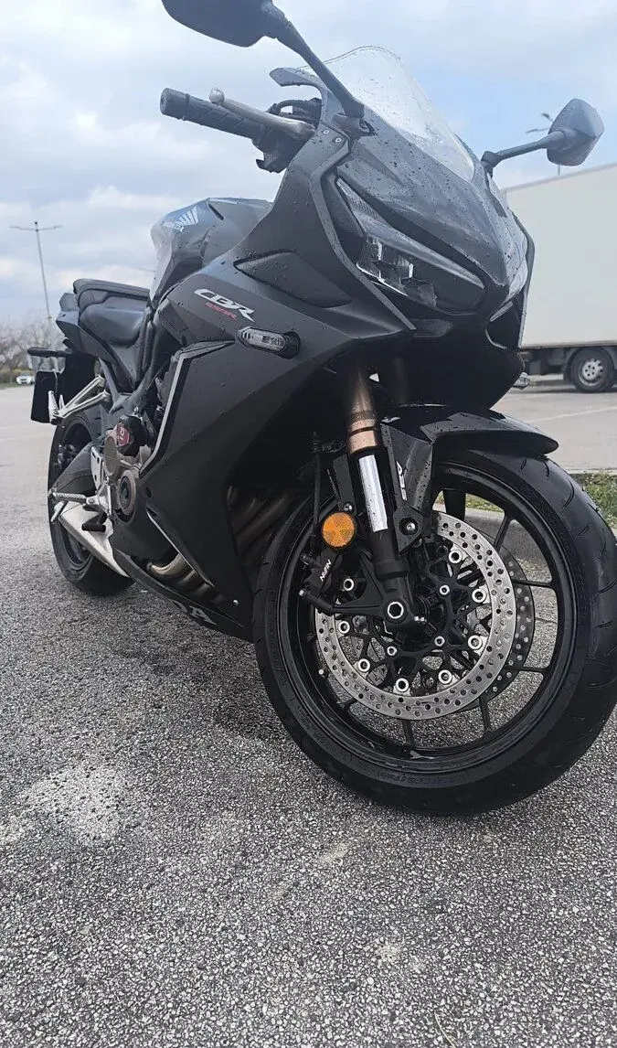 Honda CBR 650 R