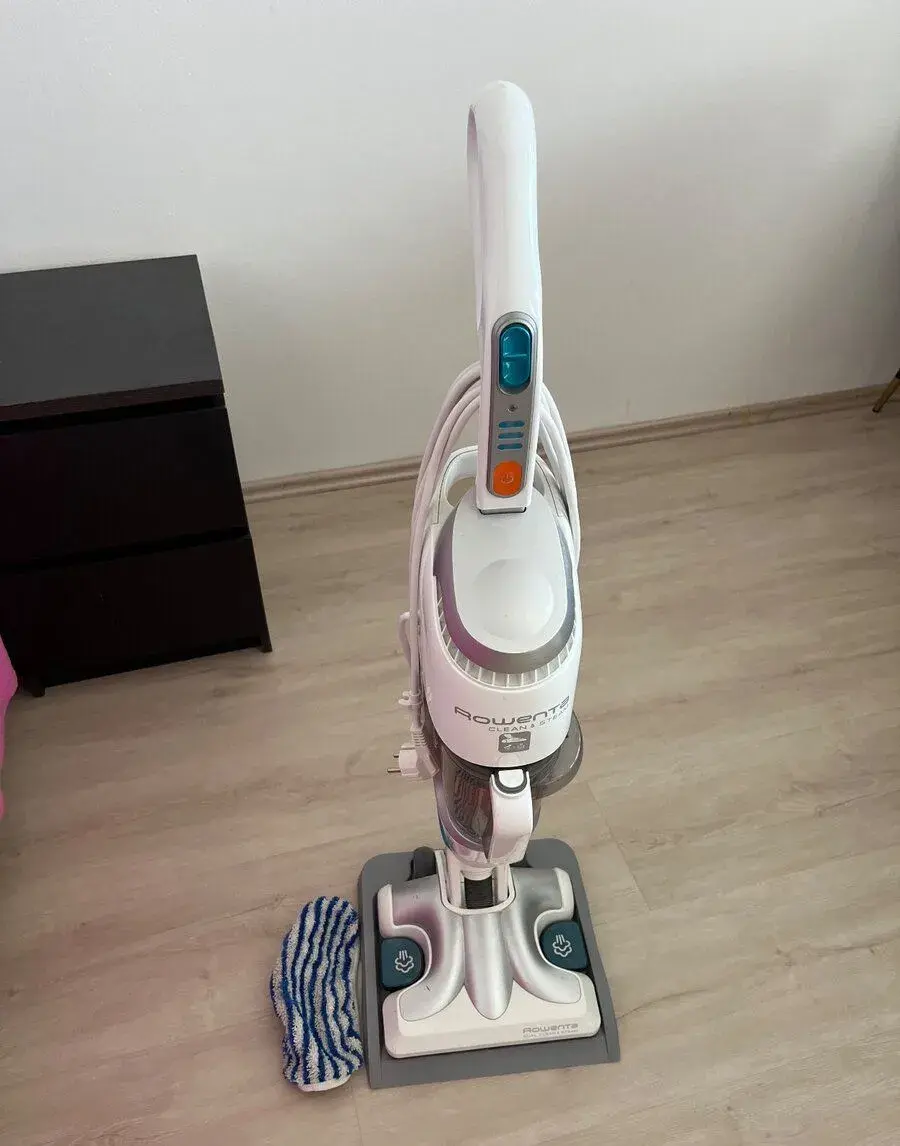 Parný mop a vysávač v 1 - Rowenta Clean and Steam