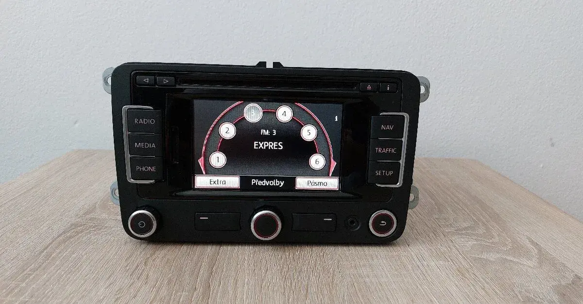 autorádio RNS310 volkswagen