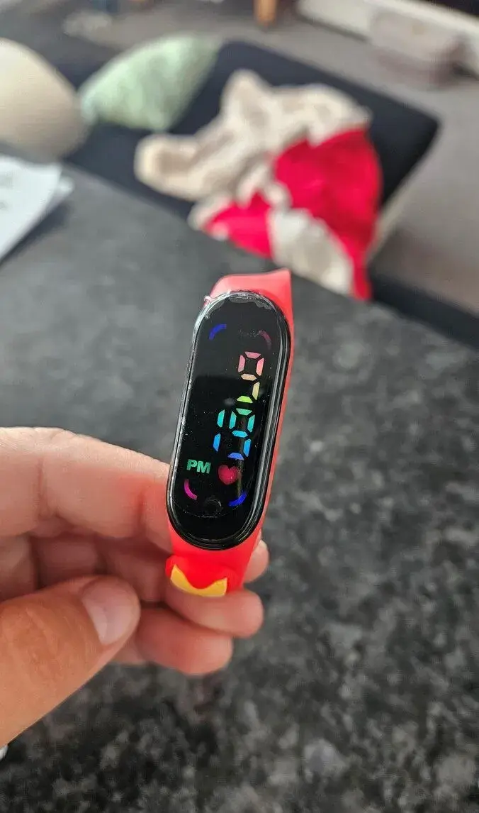 Detské hodinky Iron Man - nie sú smart