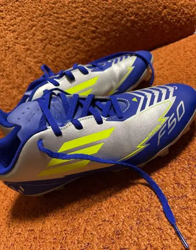 Kopačky Messi 38