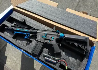 CyberGun M4 Colt Hornet Blue Fox Ed s mosfetom