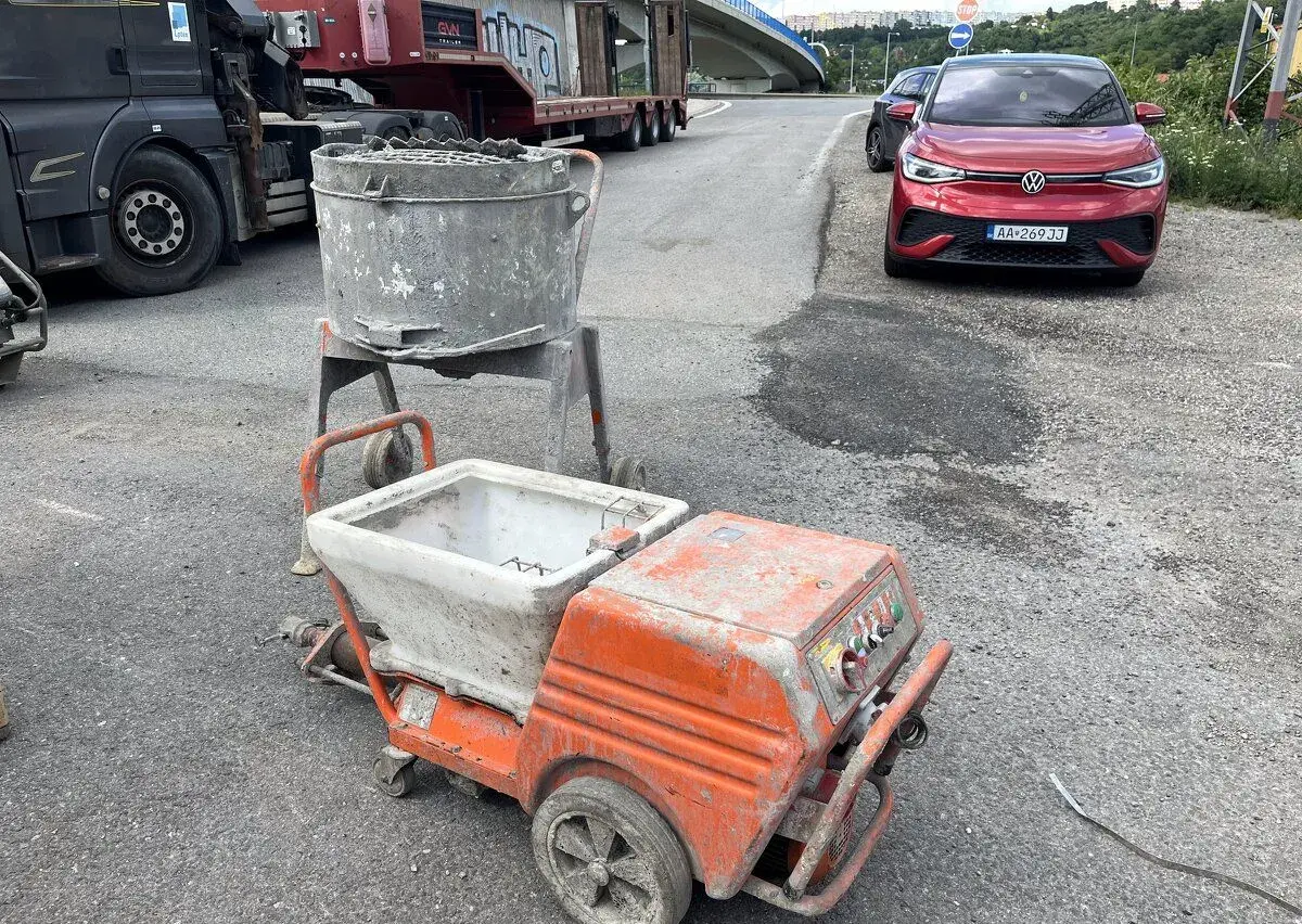 Maltové čerpadlo s miešačkou / omietací stroj