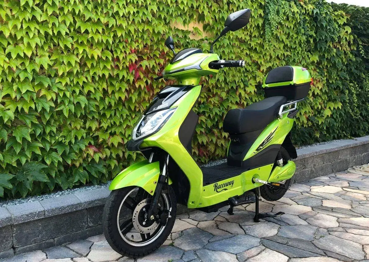 Racceway E-Fichtl, e-moped