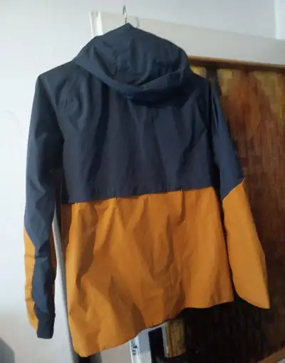 Damska bunda vel.8/10 EU