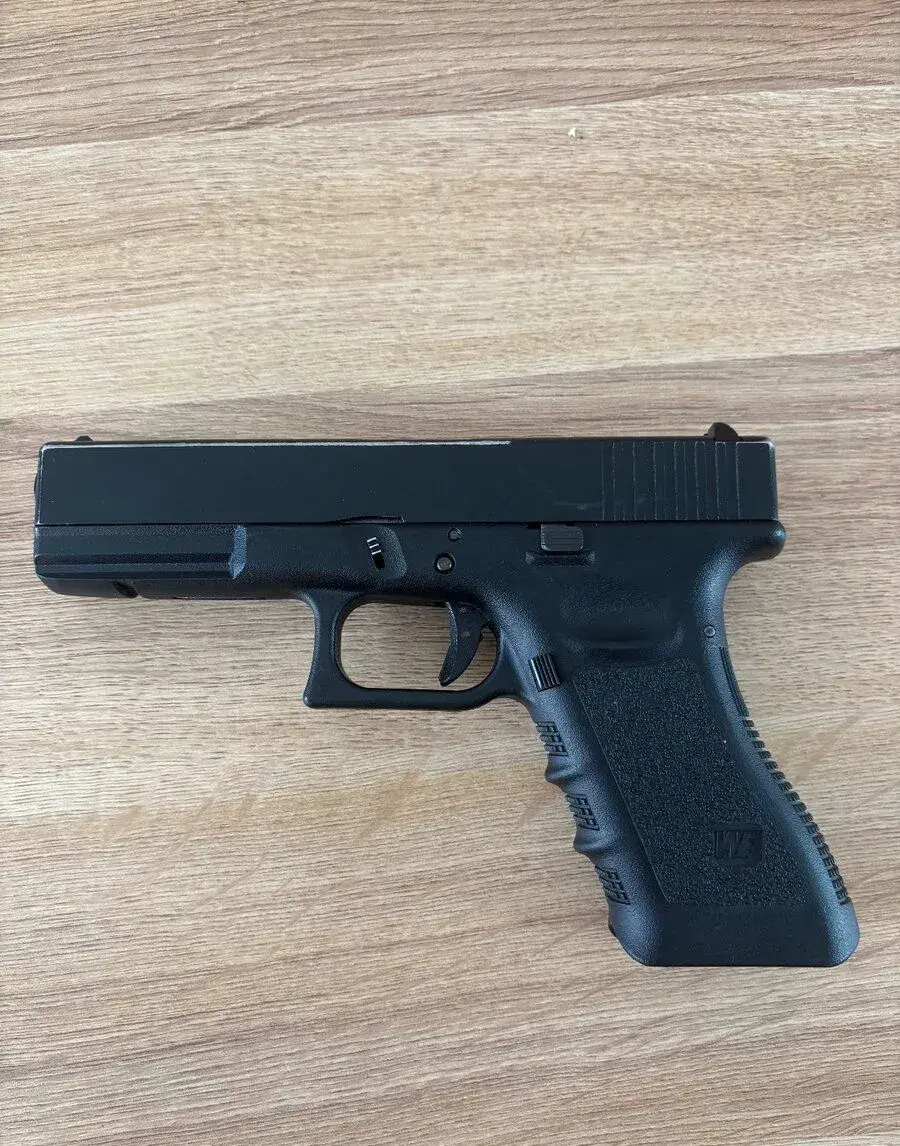GLOCK 17 gen.4 WE ZASEKAVA ZAVER