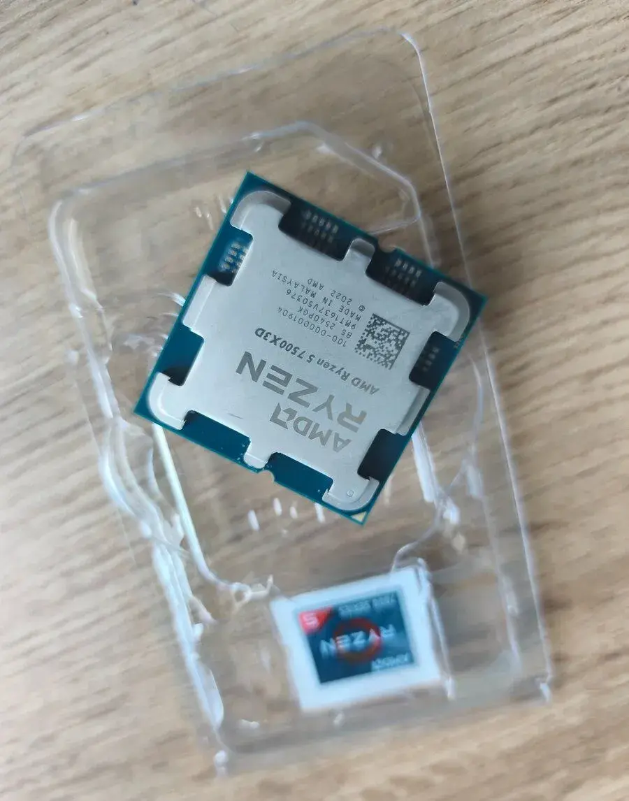 Skoro nový AMD Ryzen 5 7500X3D