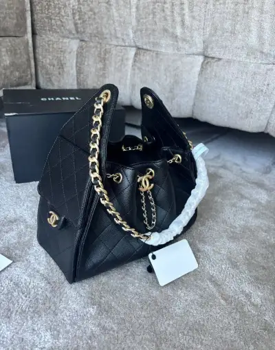 Chanel kabelka
