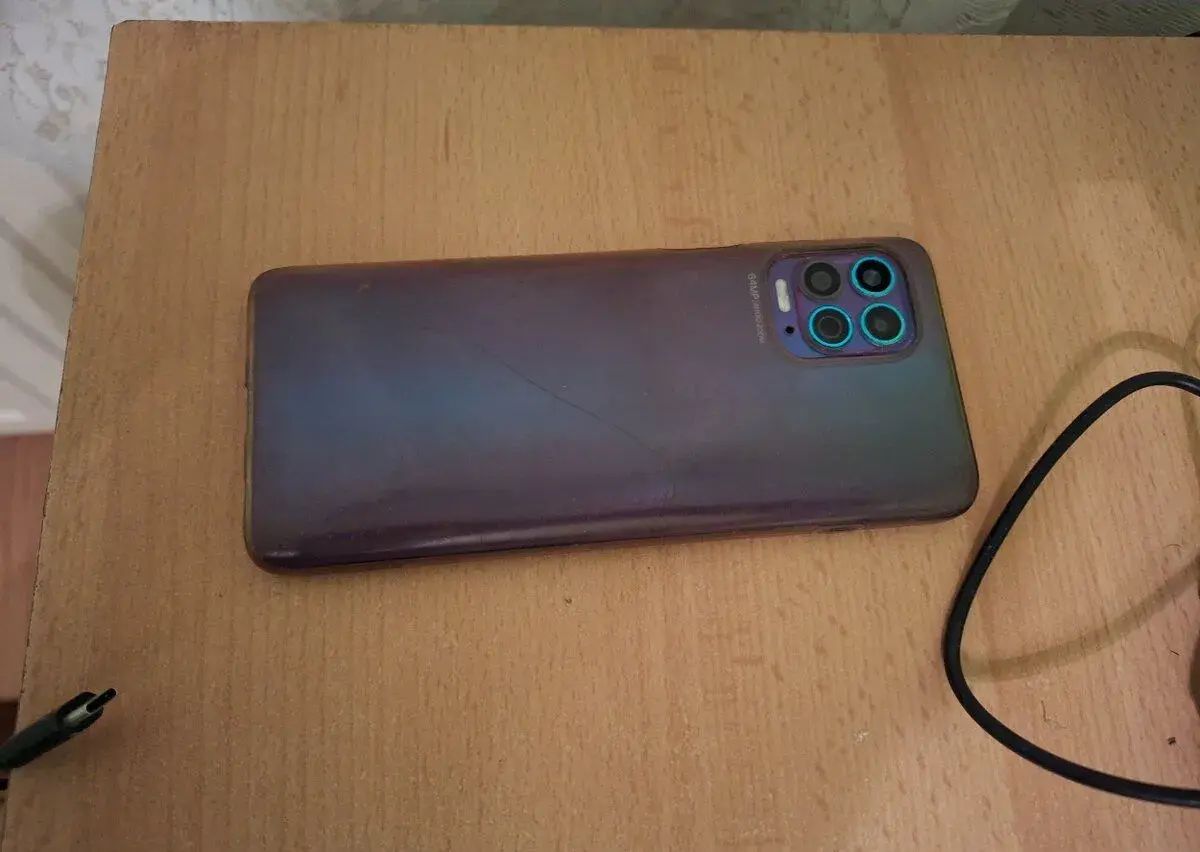 Motorola g 100