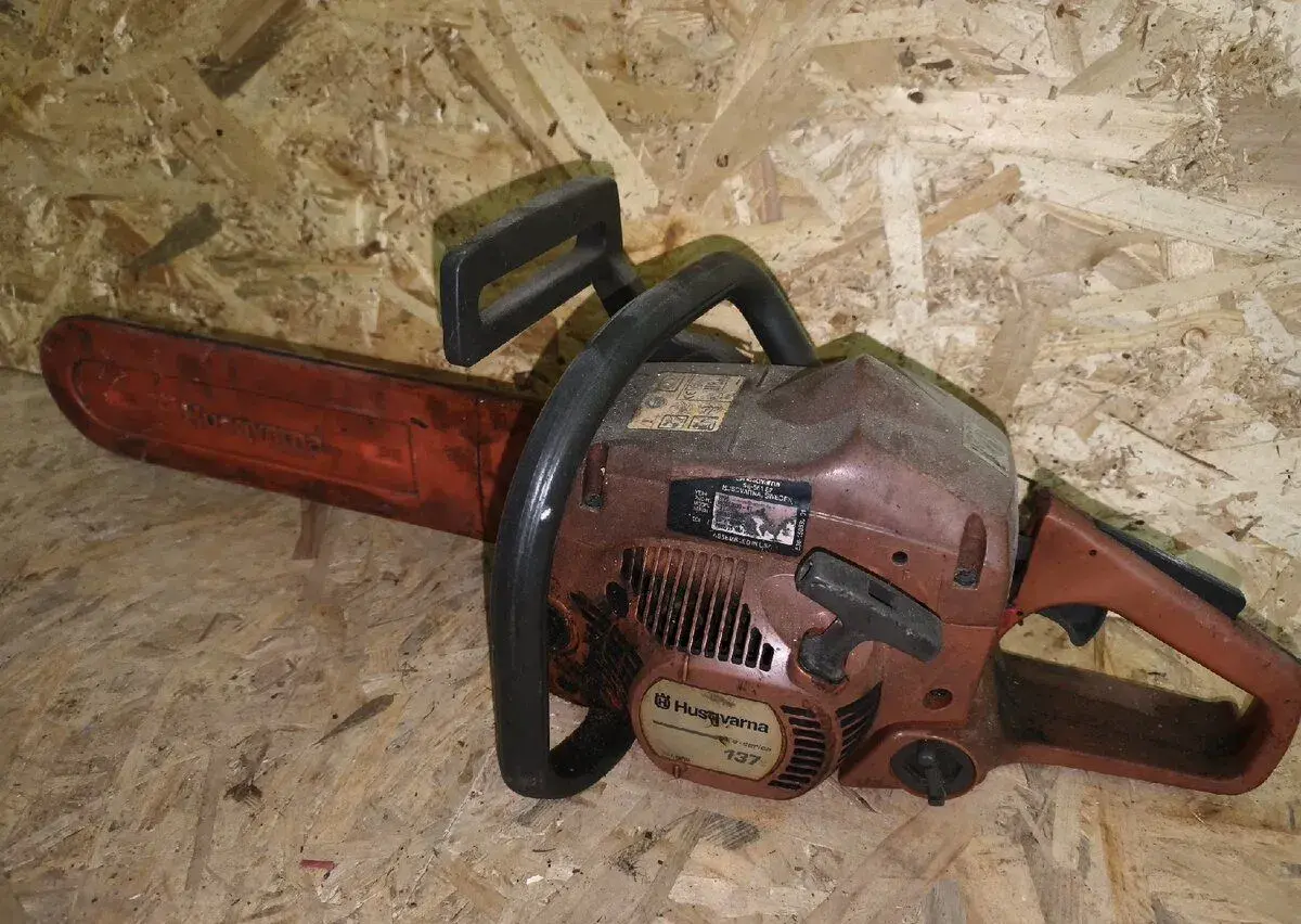 Husqvarna 137