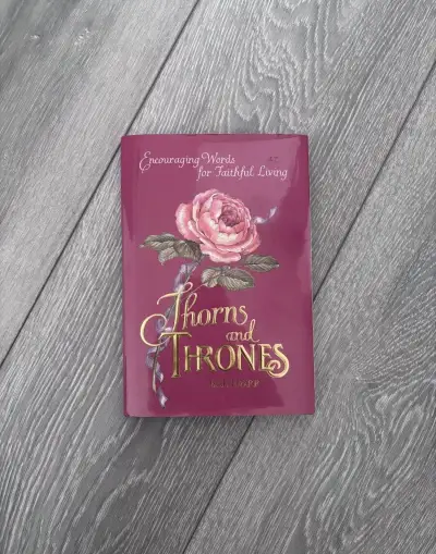 B. J. Hoff – Thorns and Thrones (Kresťanská literatúra / Ang