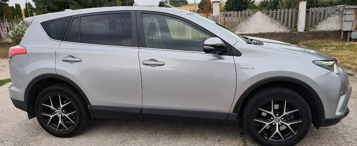 Toyota RAV4 – 117 000 km