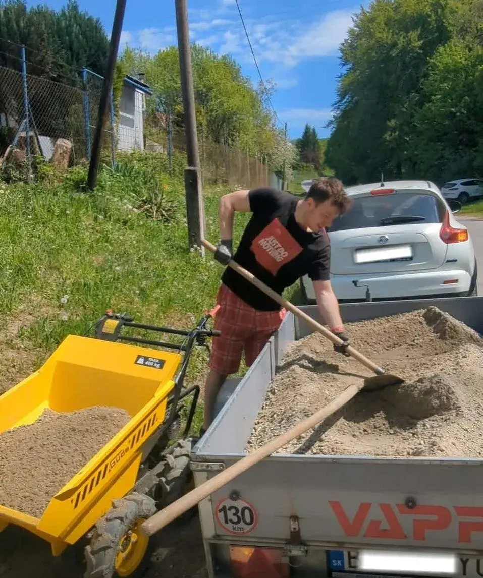 🏡 POMOCNÉ PRÁCE OKOLO DOMU, ZÁHRADY A POZEMKU🚜