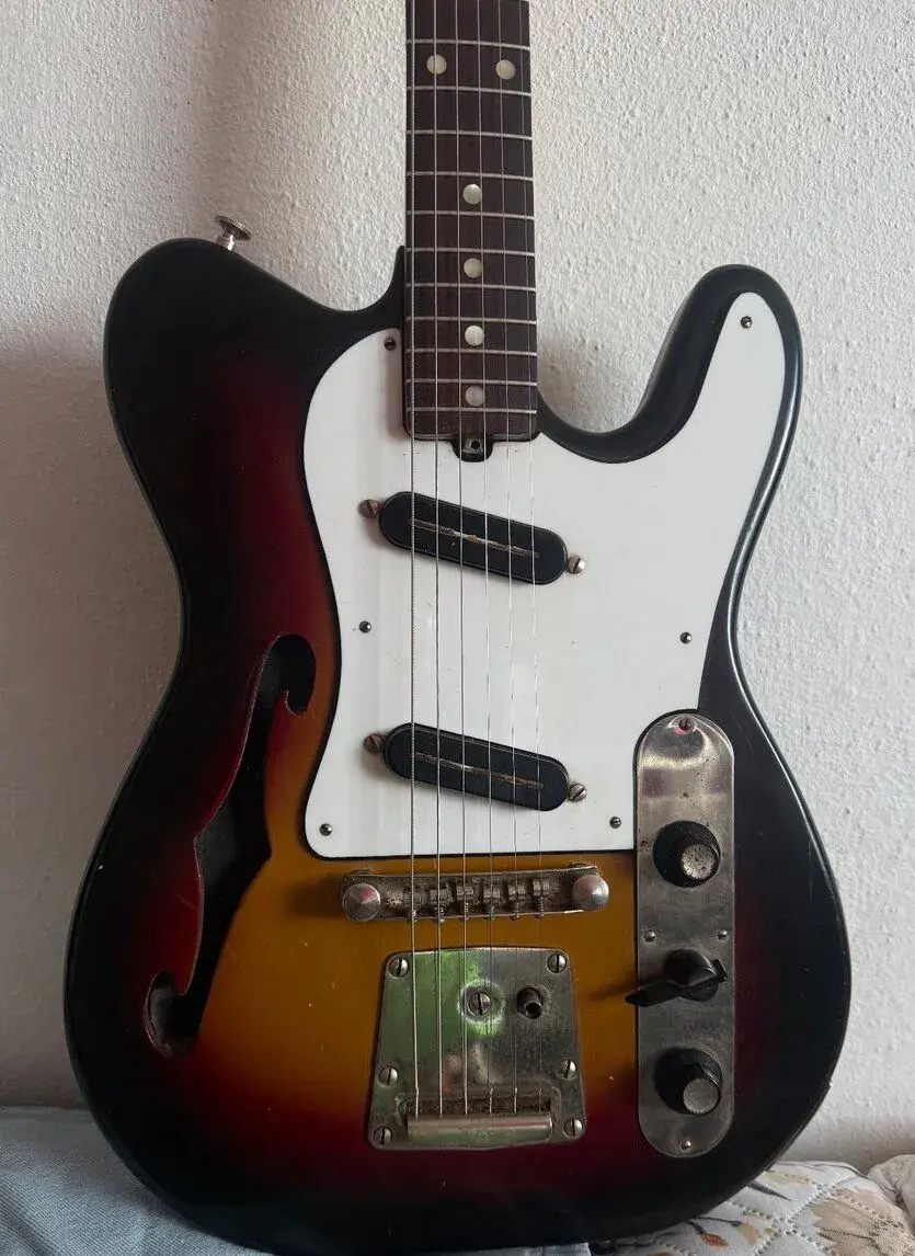 Jolana Iris 1987 vintage elektrická gitara