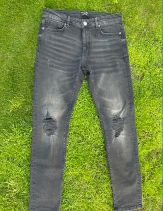 Pánske rifle, terranova jeans , veľkosť M / L