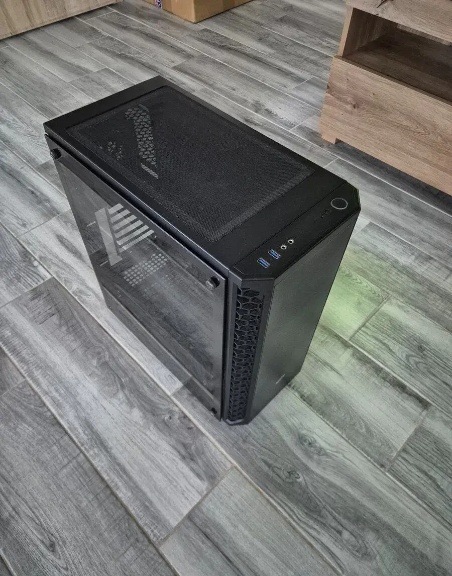 PC skrinku SilentiumPC Signum SG1M TG SPC232