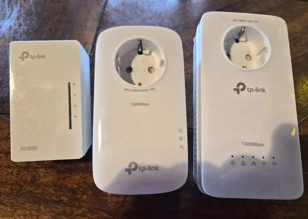 Powerline adptery TP-Link WPA8631P + WPA4220