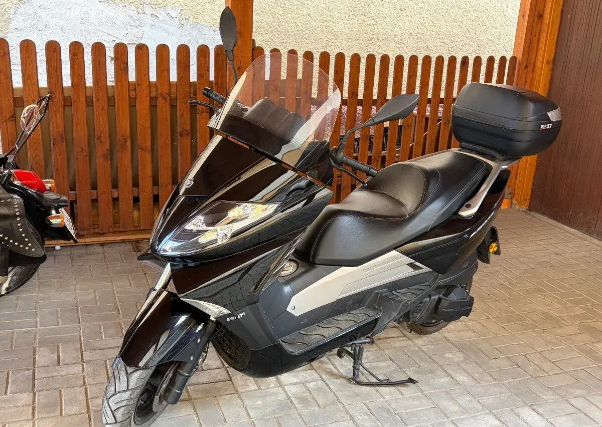 Skúter Keeway Silverblade 250cm3
