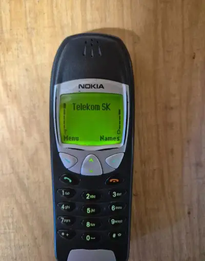 Nokia 6210
