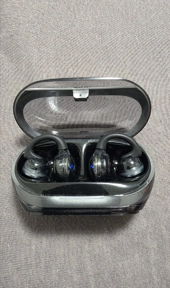 JBL Soundgear Clips Black – (Open-Ear)
