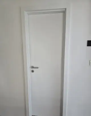 Nové interiérové dvere biele (ľavé)