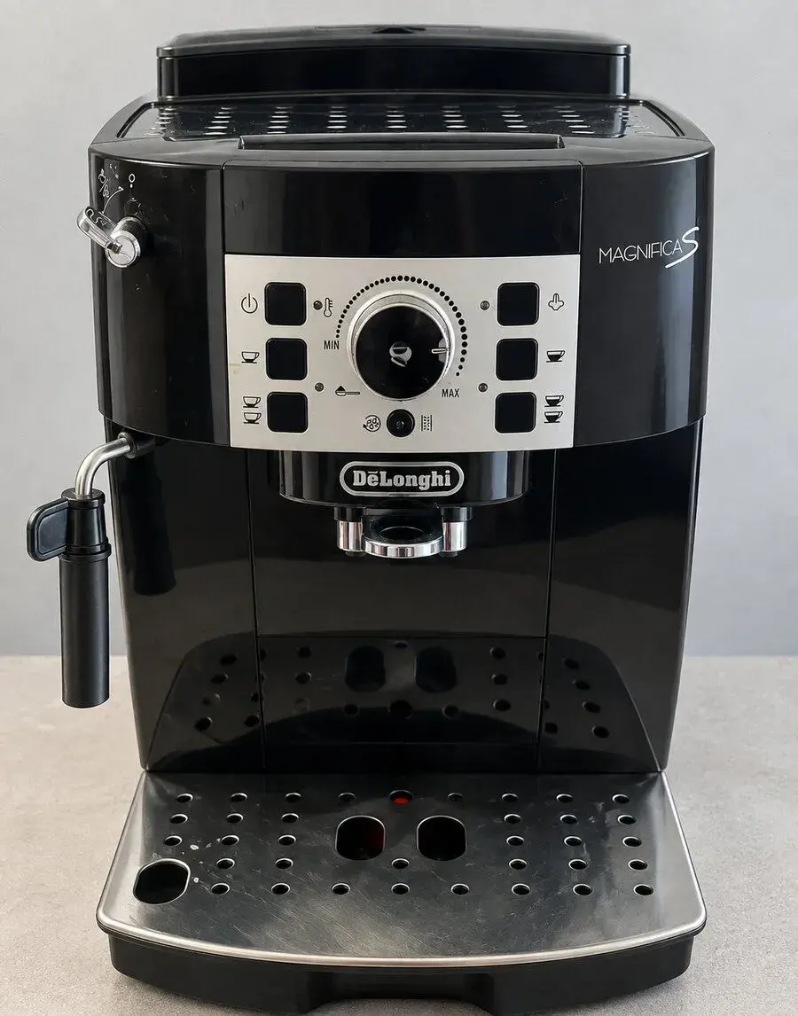Automatický kávovar De’Longhi Magnifica S ☕