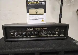 Behringer ULTRABASS 300W