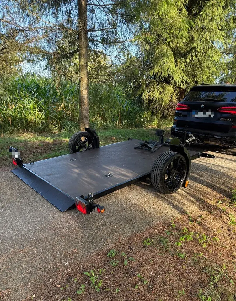 Privesný Vozik 750kg BLACK EDITION využívaný na motorku