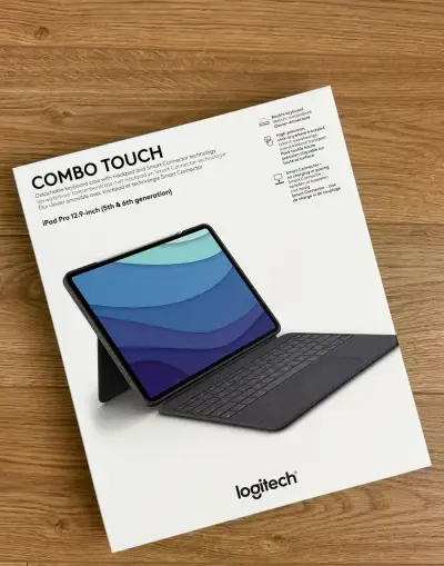 Logitech Combo Touch pre iPad Pro 12.9 (5th & 6th gen)